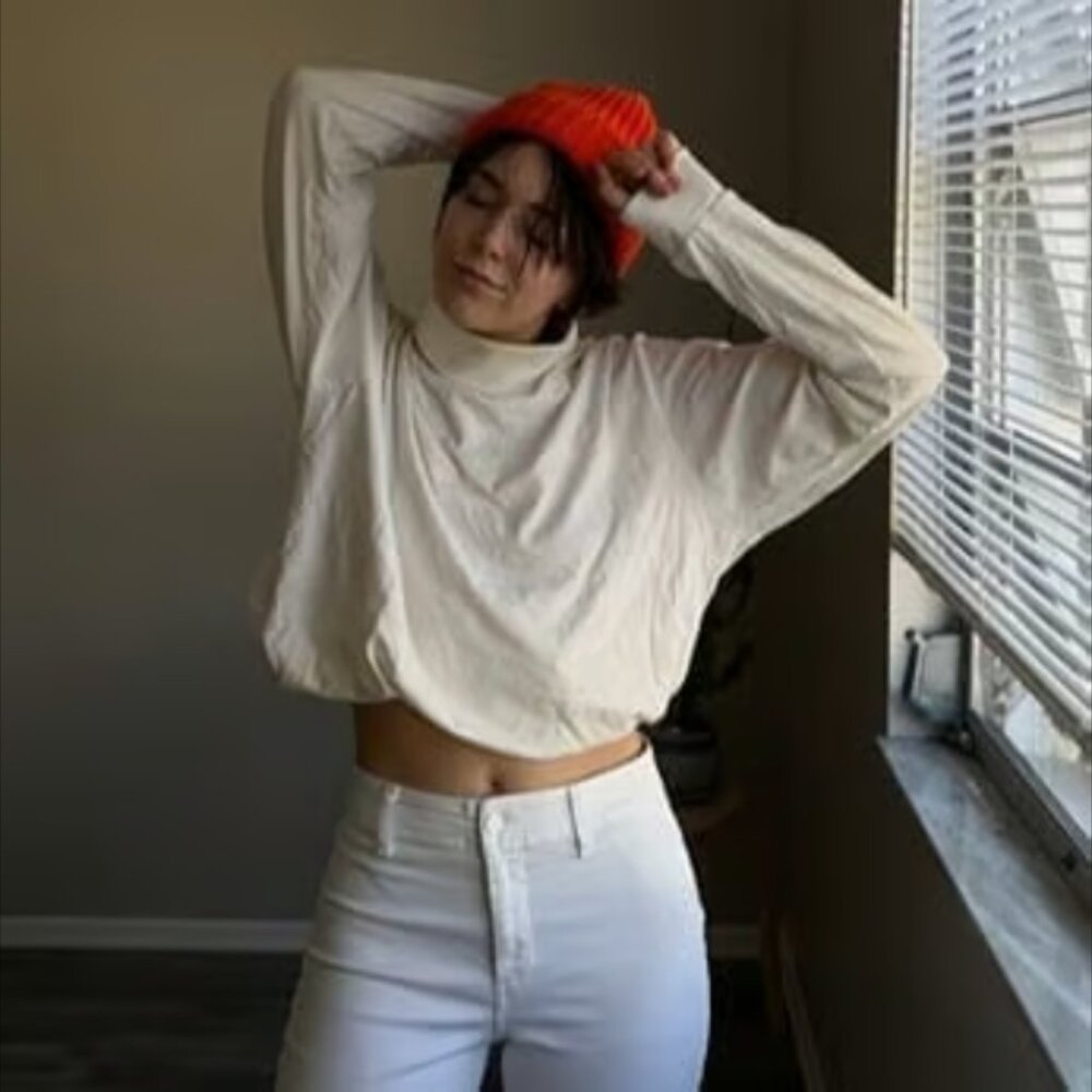 Small White Turtleneck (Used)